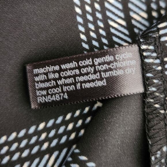 The Limited Sleeveless Top – Navy Plaid Spaghetti Strap Camisole Blouse - Picture 6 of 6